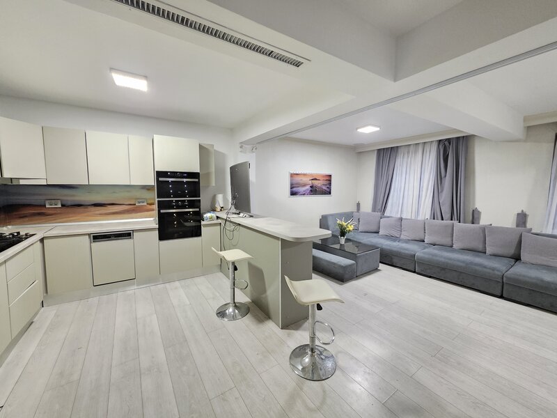 Vitan Mall, Dristor, Calea Dudesti stradal, pretabil firma