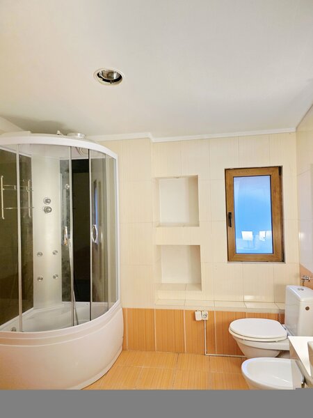 Vitan Mall, Dristor, Calea Dudesti stradal, pretabil firma